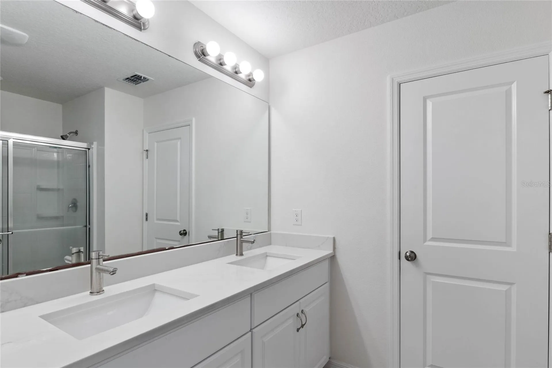 470 Hamlet Loop Davenport FL 33837