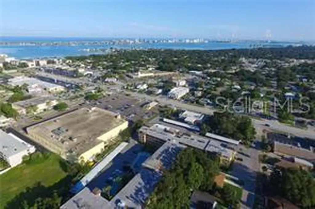 2525 W Bay Drive Belleair Bluffs FL 33770