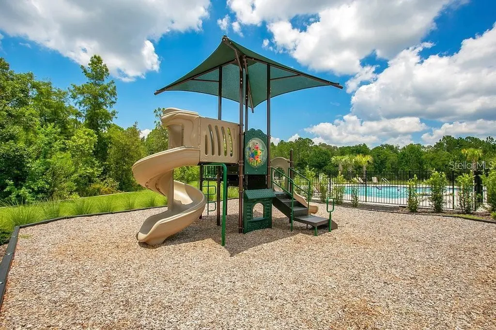 374 Pine Tree Bridge Trail St Cloud FL 34772