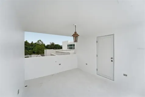 519 Ave Las Cumbres Guaynabo PR 00969