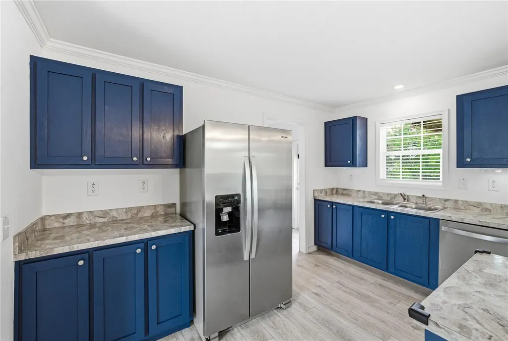38645 Henry Drive Zephyrhills FL 33542