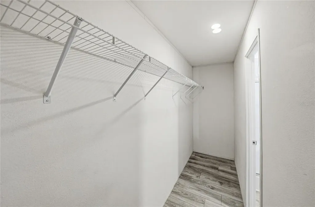 38645 Henry Drive Zephyrhills FL 33542