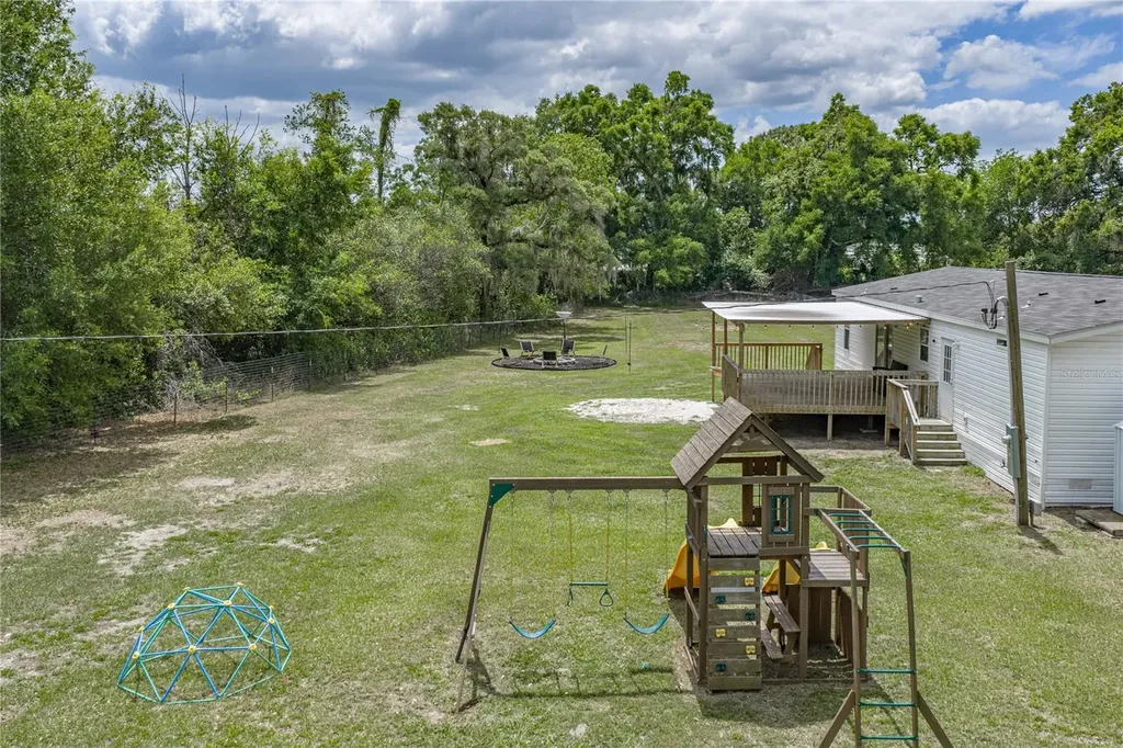 38645 Henry Drive Zephyrhills FL 33542