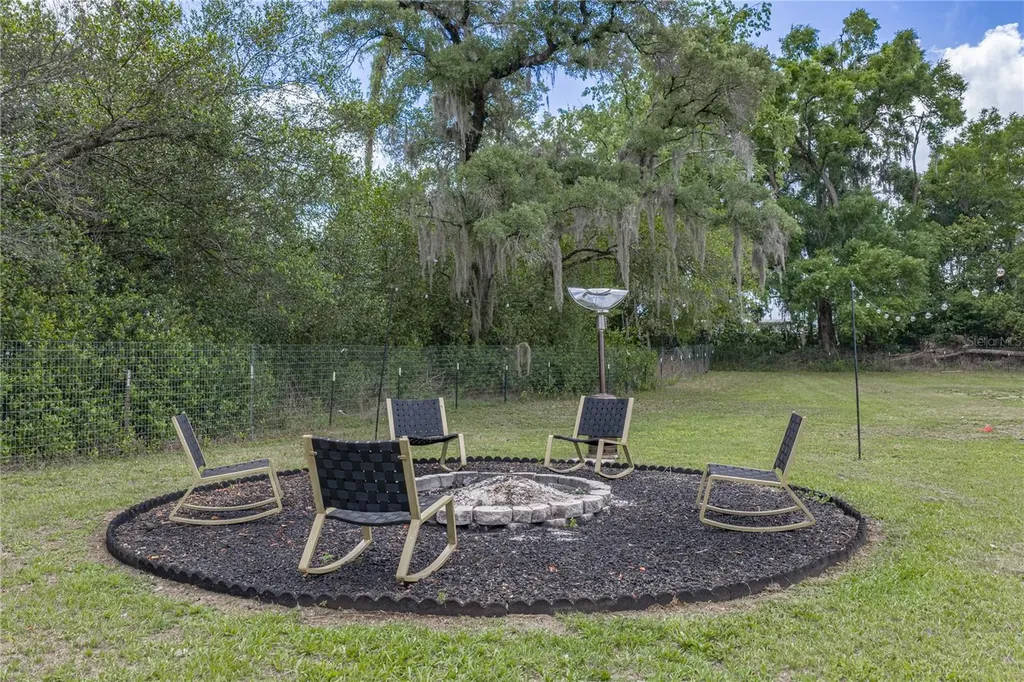 38645 Henry Drive Zephyrhills FL 33542