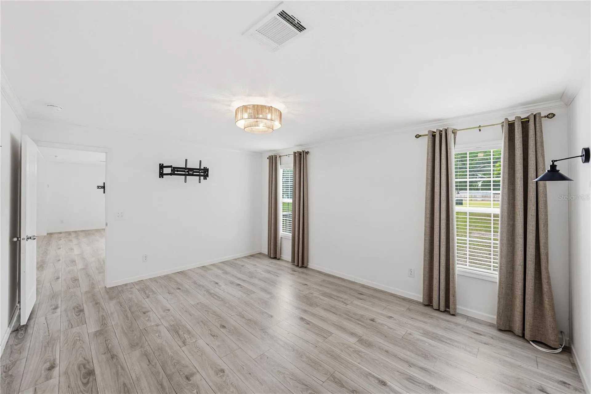 38645 Henry Drive Zephyrhills FL 33542