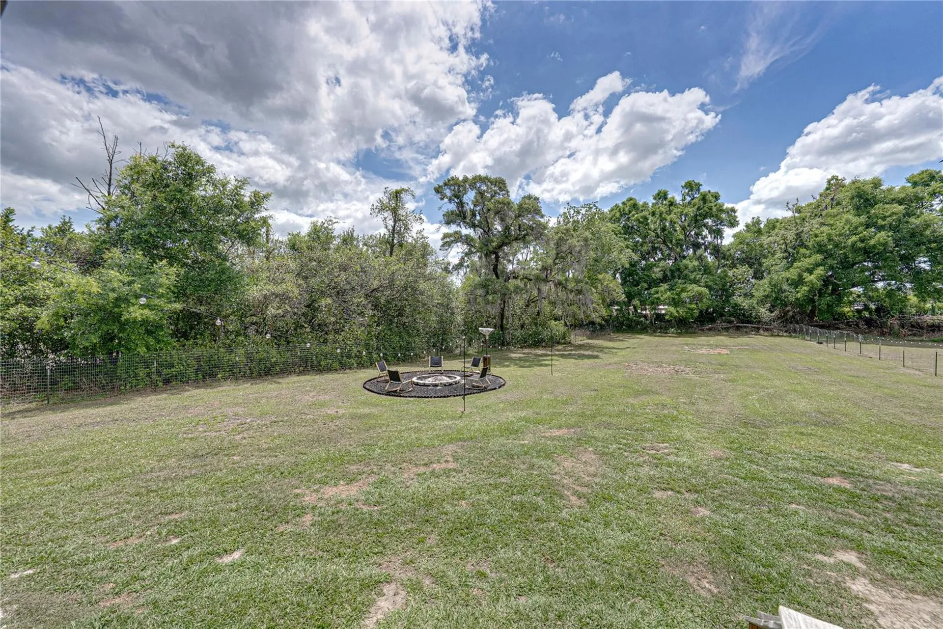 38645 Henry Drive Zephyrhills FL 33542