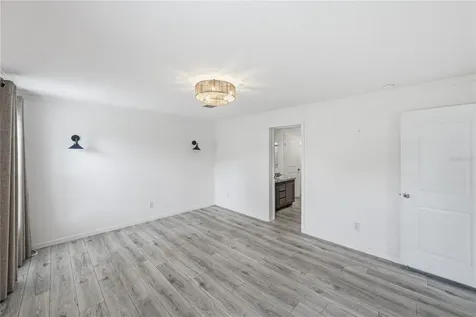 38645 Henry Drive Zephyrhills FL 33542