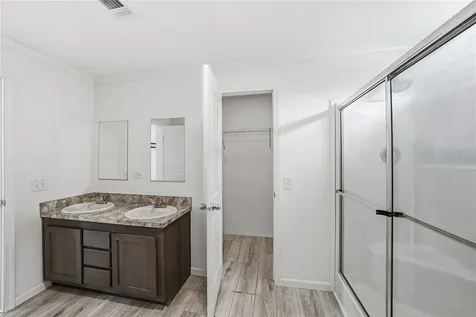 38645 Henry Drive Zephyrhills FL 33542