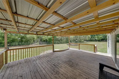 38645 Henry Drive Zephyrhills FL 33542