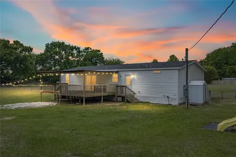 38645 Henry Drive Zephyrhills FL 33542