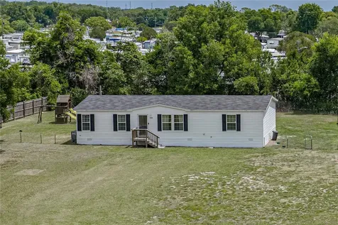 38645 Henry Drive Zephyrhills FL 33542