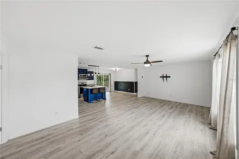 38645 Henry Drive Zephyrhills FL 33542