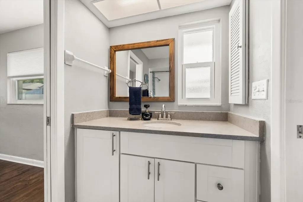 1049 Mccarty Street Dunedin FL 34698