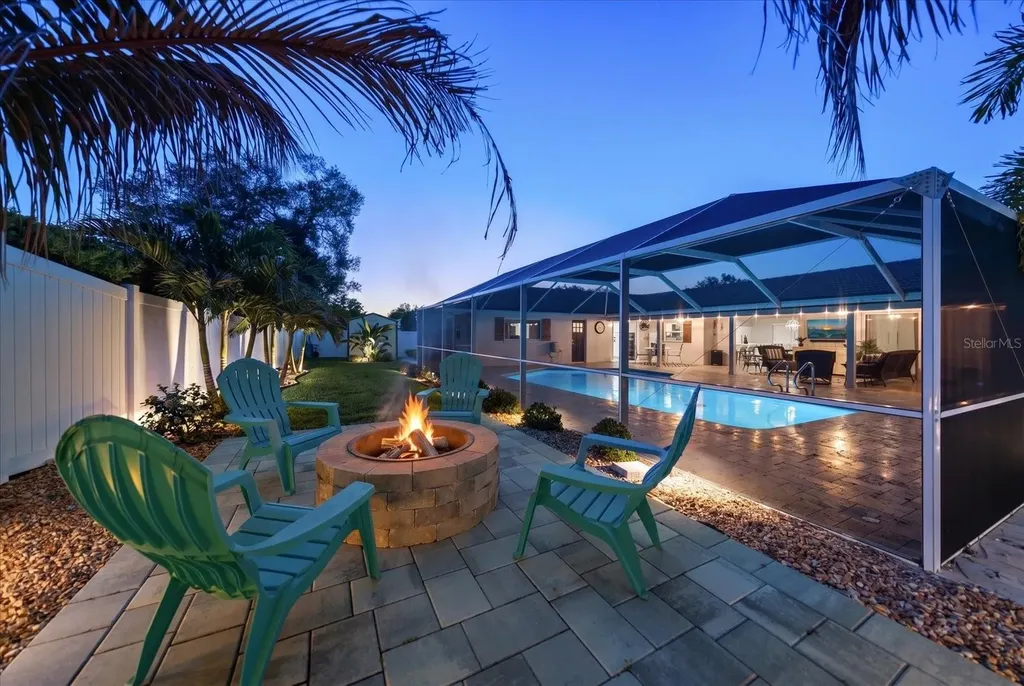 1049 Mccarty Street Dunedin FL 34698