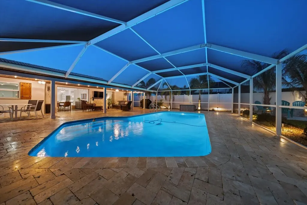 1049 Mccarty Street Dunedin FL 34698