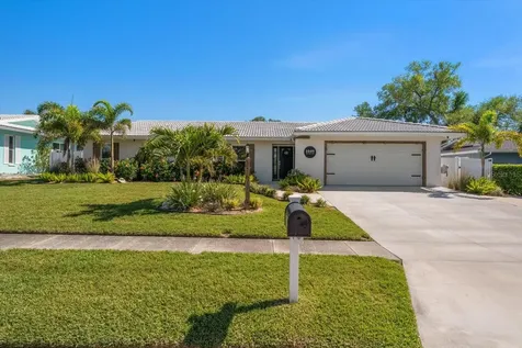 1049 Mccarty Street Dunedin FL 34698