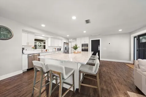 1049 Mccarty Street Dunedin FL 34698