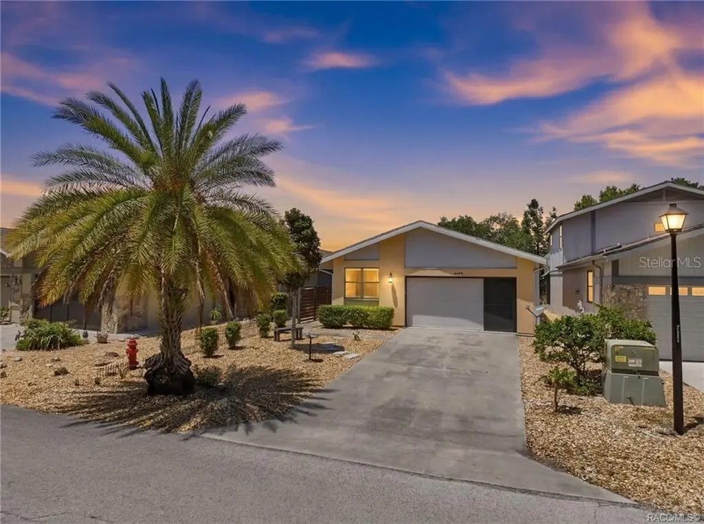 5198 S Riverview Circle Homosassa FL 34448