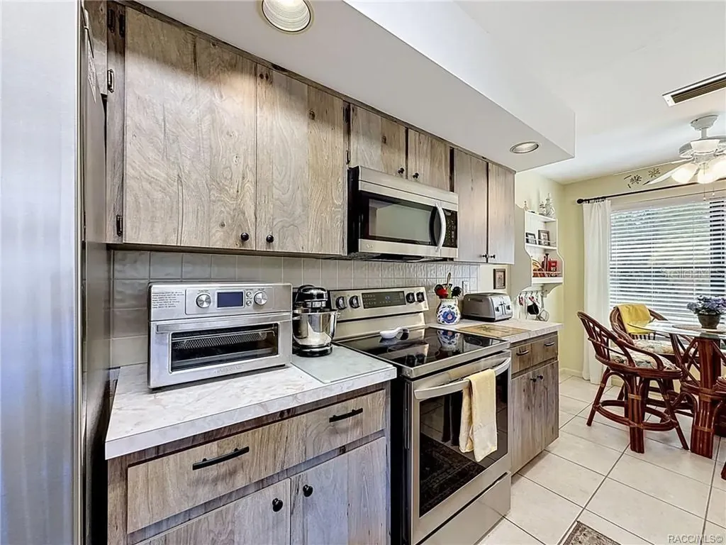 5198 S Riverview Circle Homosassa FL 34448