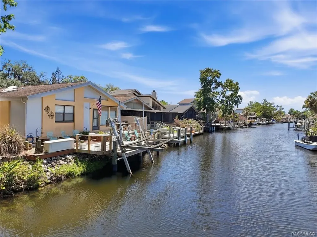 5198 S Riverview Circle Homosassa FL 34448