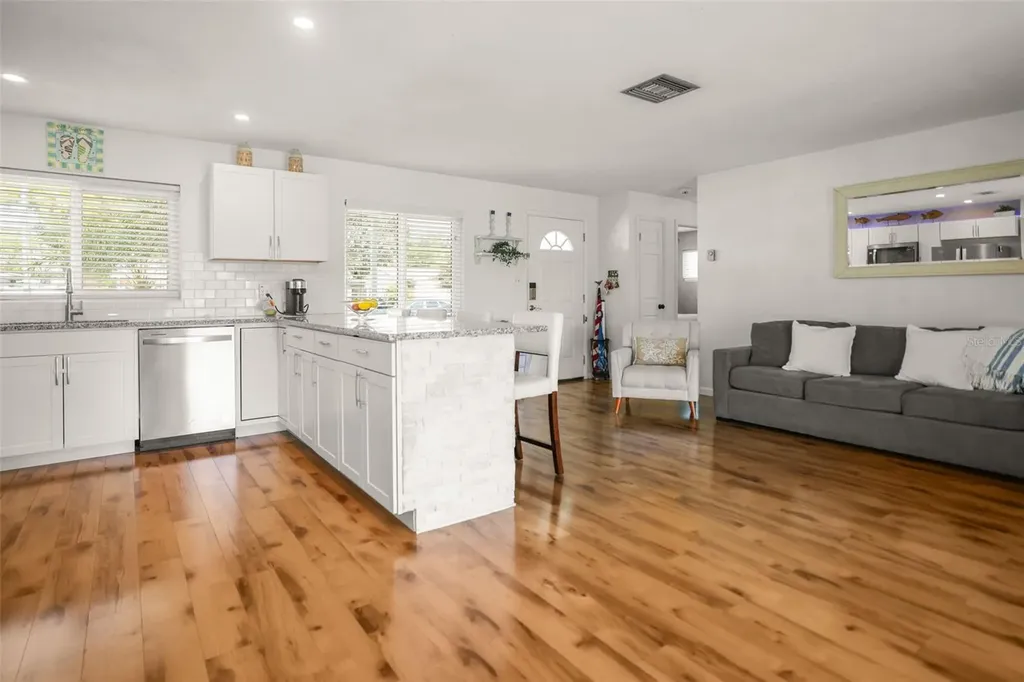 1218 Lazy Lake Road E Dunedin FL 34698