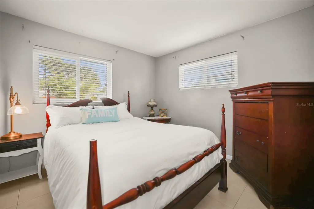 1218 Lazy Lake Road E Dunedin FL 34698