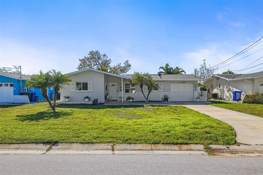 1218 Lazy Lake Road E Dunedin FL 34698