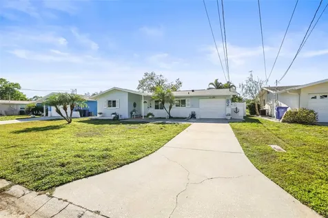 1218 Lazy Lake Road E Dunedin FL 34698