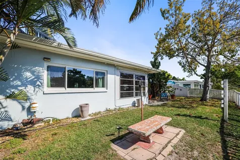 1218 Lazy Lake Road E Dunedin FL 34698