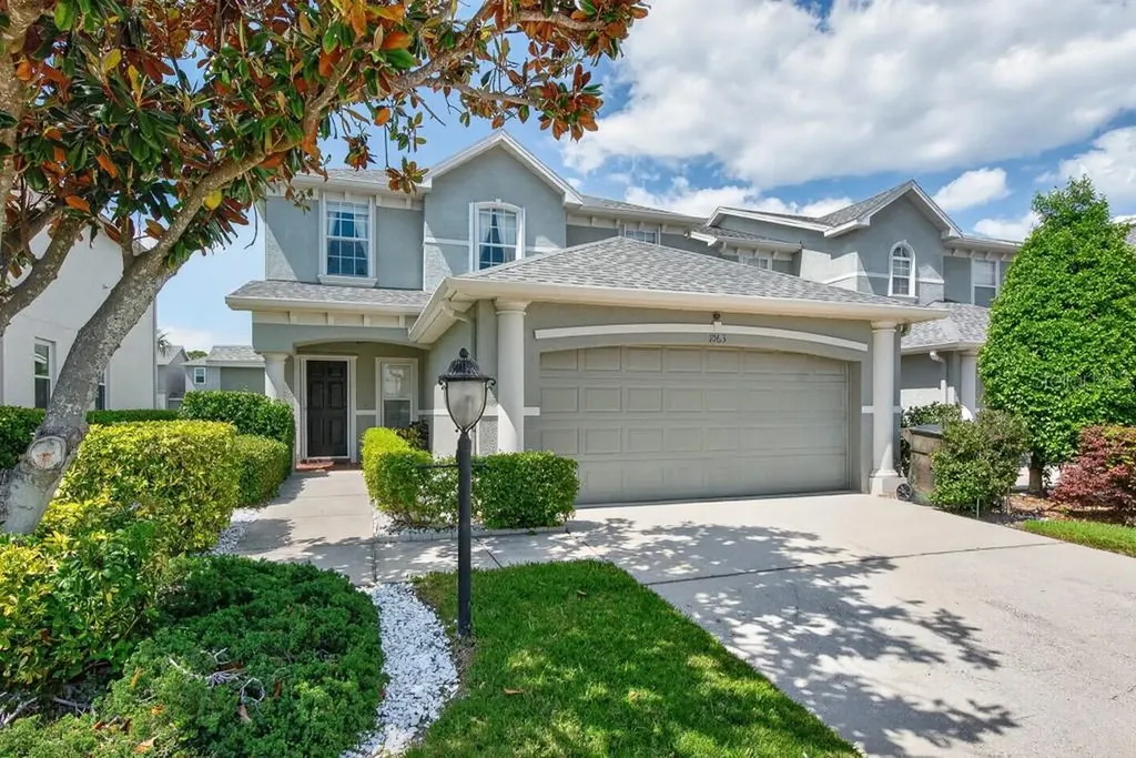 1063 Paseo Del Rio NE St Petersburg FL 33702