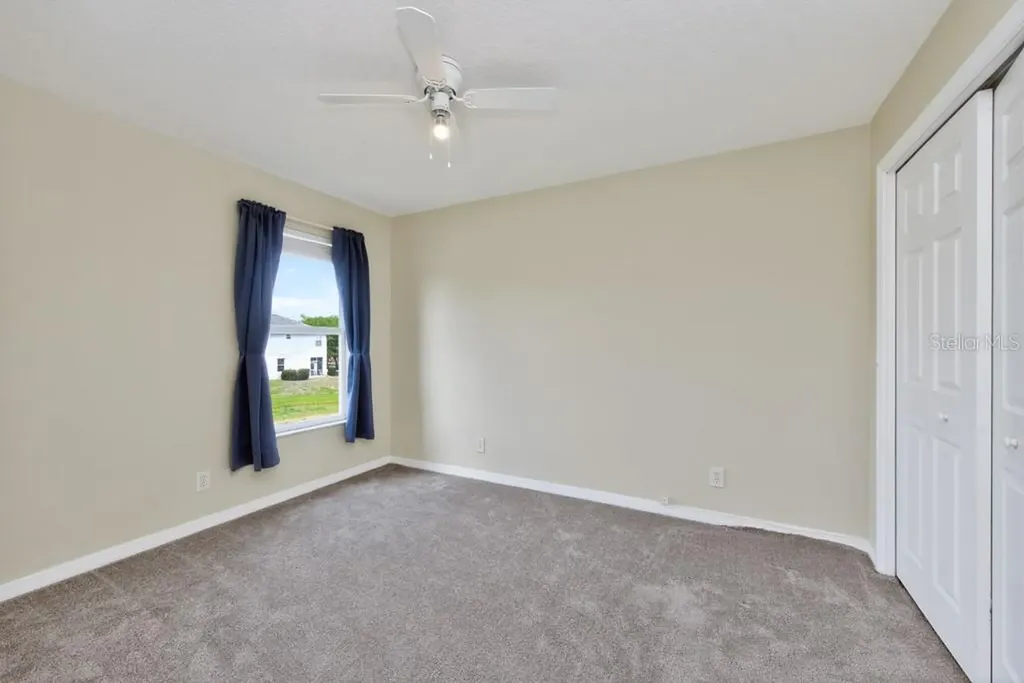 1063 Paseo Del Rio NE St Petersburg FL 33702