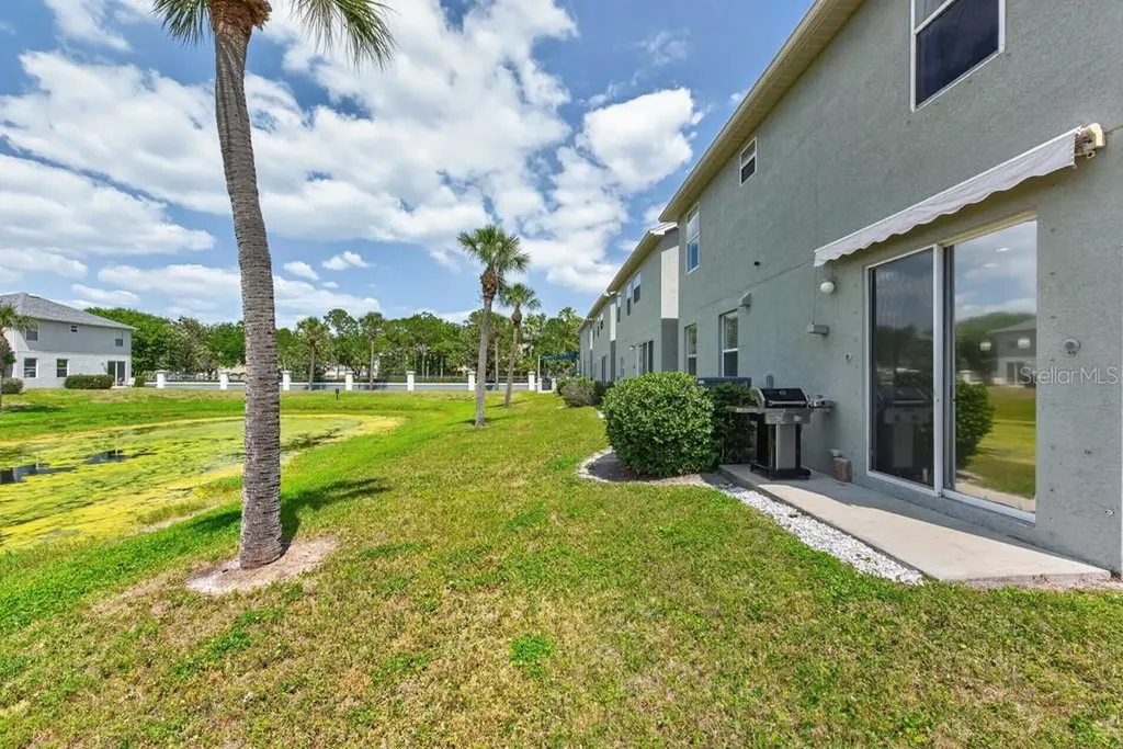 1063 Paseo Del Rio NE St Petersburg FL 33702