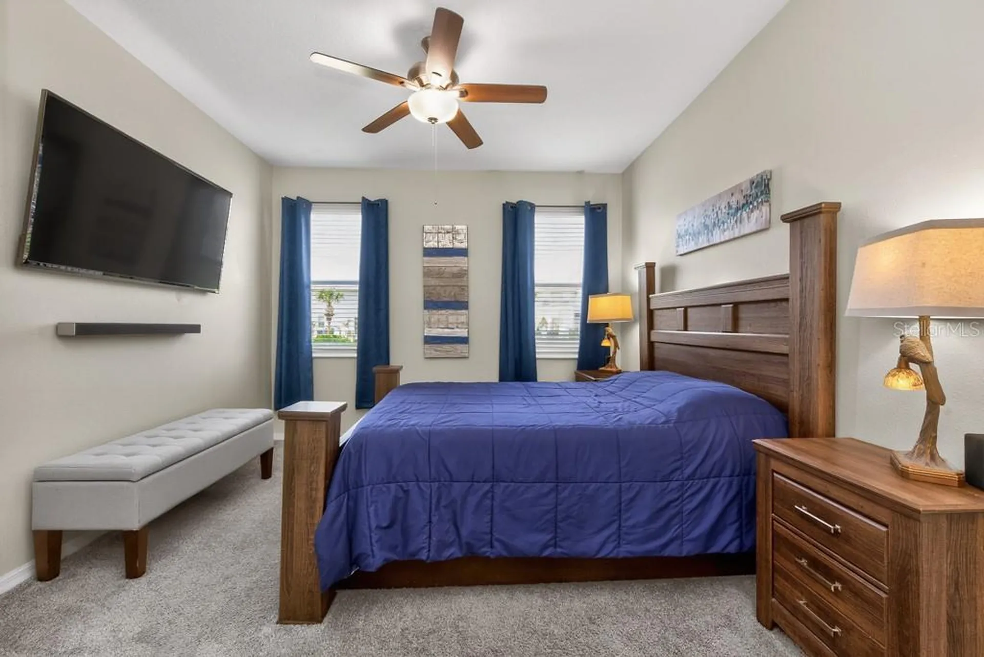 1063 Paseo Del Rio NE St Petersburg FL 33702