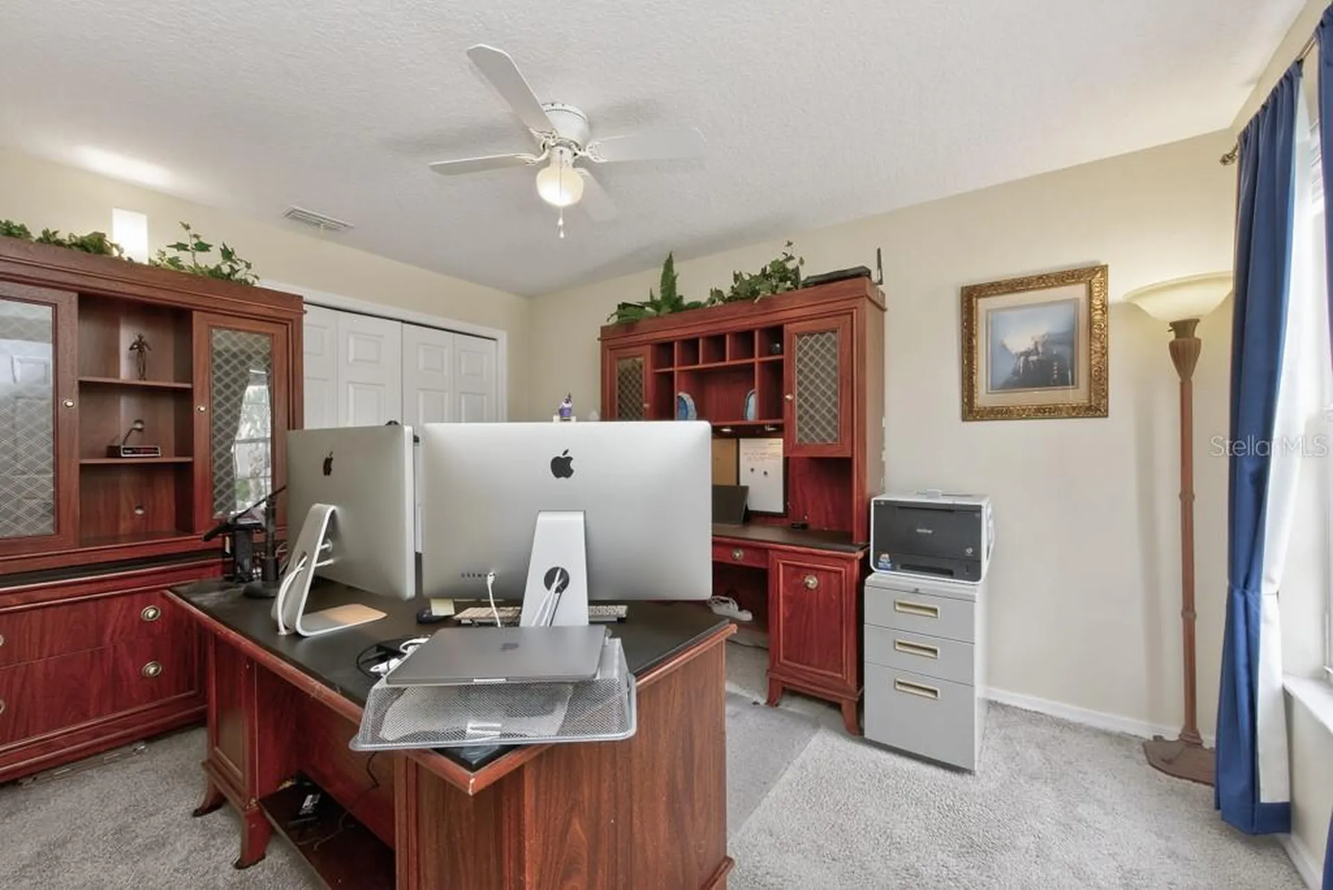 1063 Paseo Del Rio NE St Petersburg FL 33702