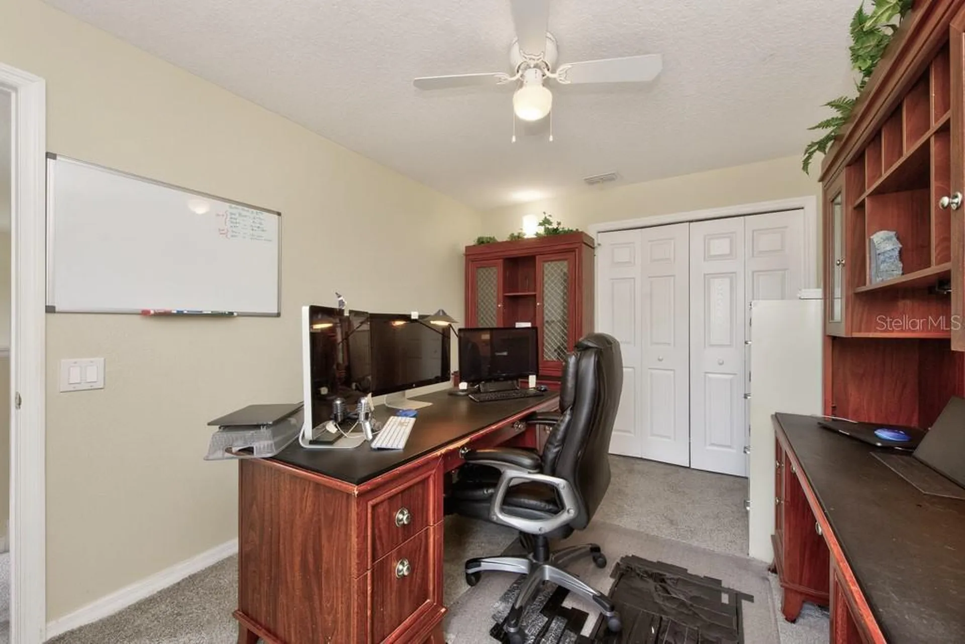 1063 Paseo Del Rio NE St Petersburg FL 33702