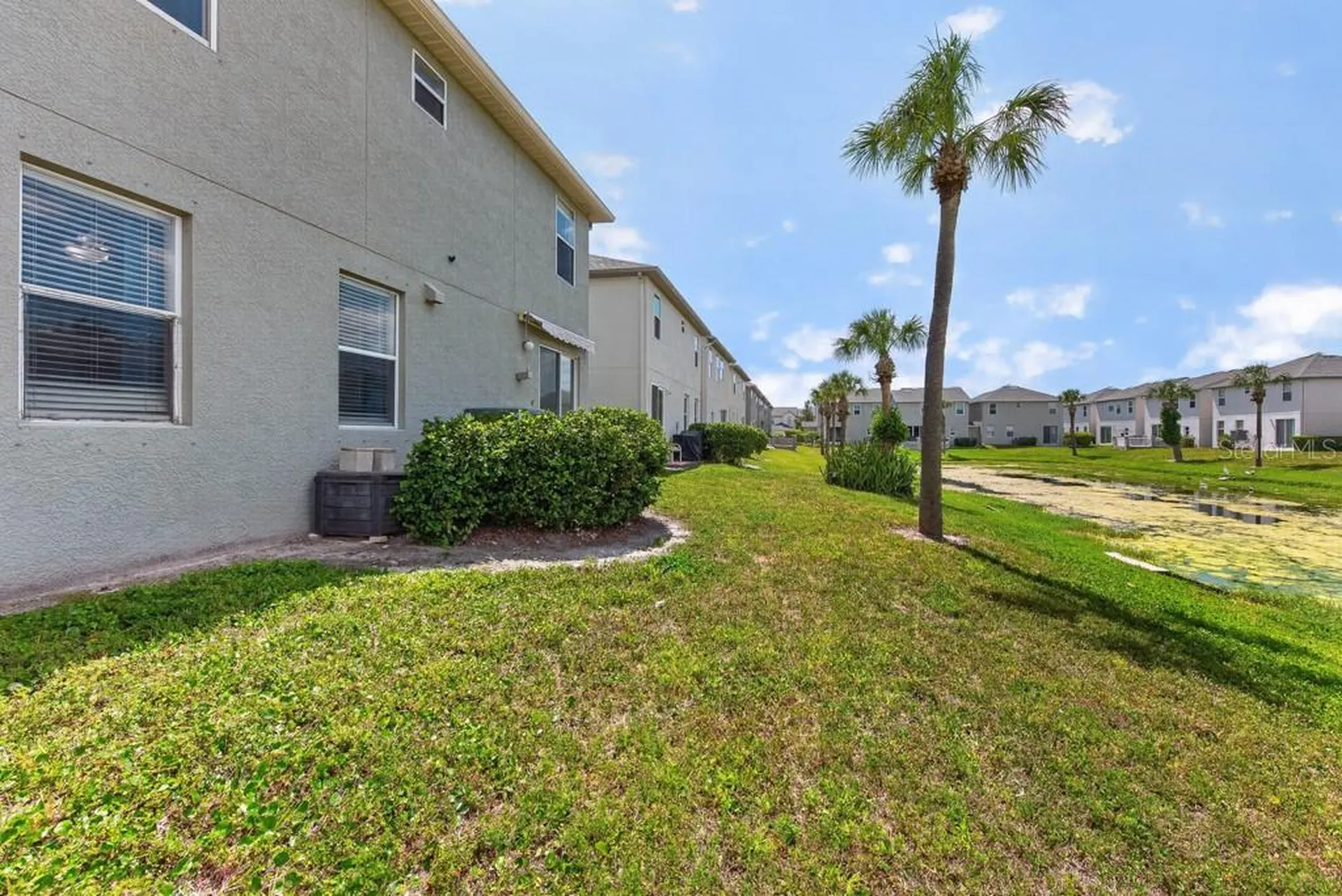 1063 Paseo Del Rio NE St Petersburg FL 33702