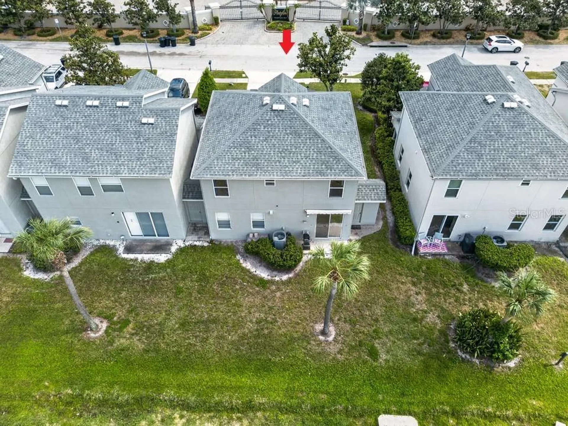 1063 Paseo Del Rio NE St Petersburg FL 33702