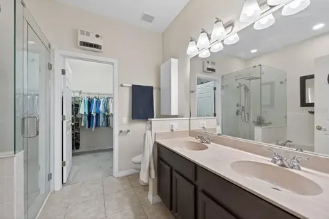 1063 Paseo Del Rio NE St Petersburg FL 33702
