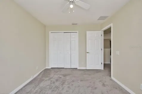 1063 Paseo Del Rio NE St Petersburg FL 33702