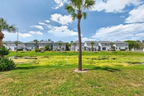 1063 Paseo Del Rio NE St Petersburg FL 33702