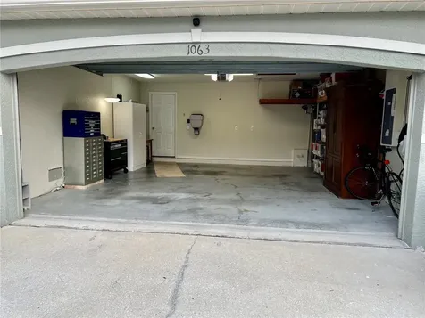 1063 Paseo Del Rio NE St Petersburg FL 33702