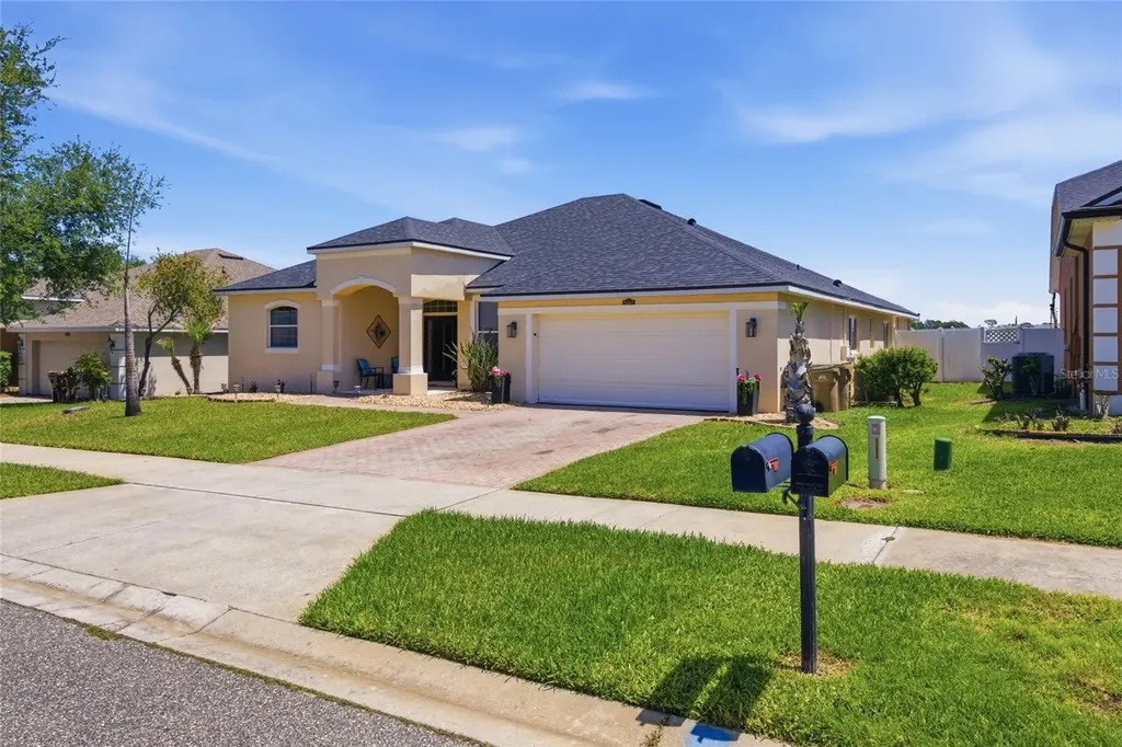 5347 Cape Hatteras Drive Clermont FL 34714
