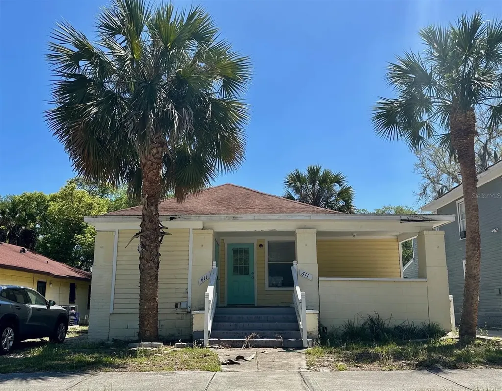 611 Sanford Avenue Sanford FL 32771