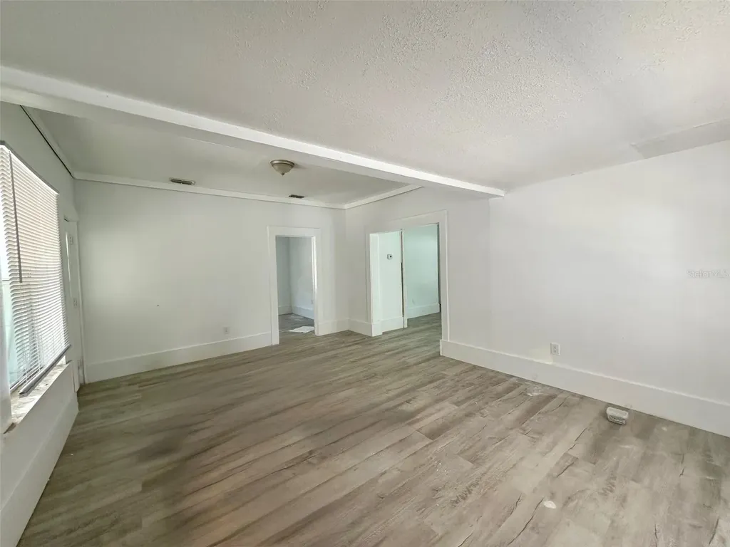 611 Sanford Avenue Sanford FL 32771