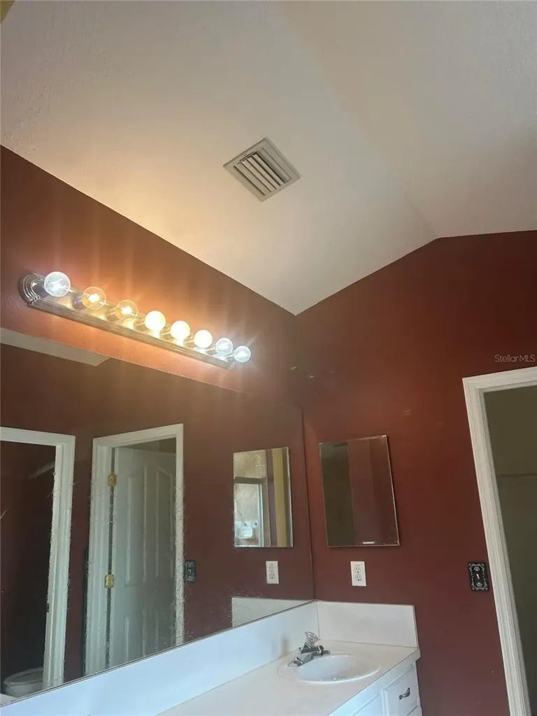 10508 Barnstable Court Tampa FL 33626