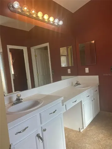 10508 Barnstable Court Tampa FL 33626