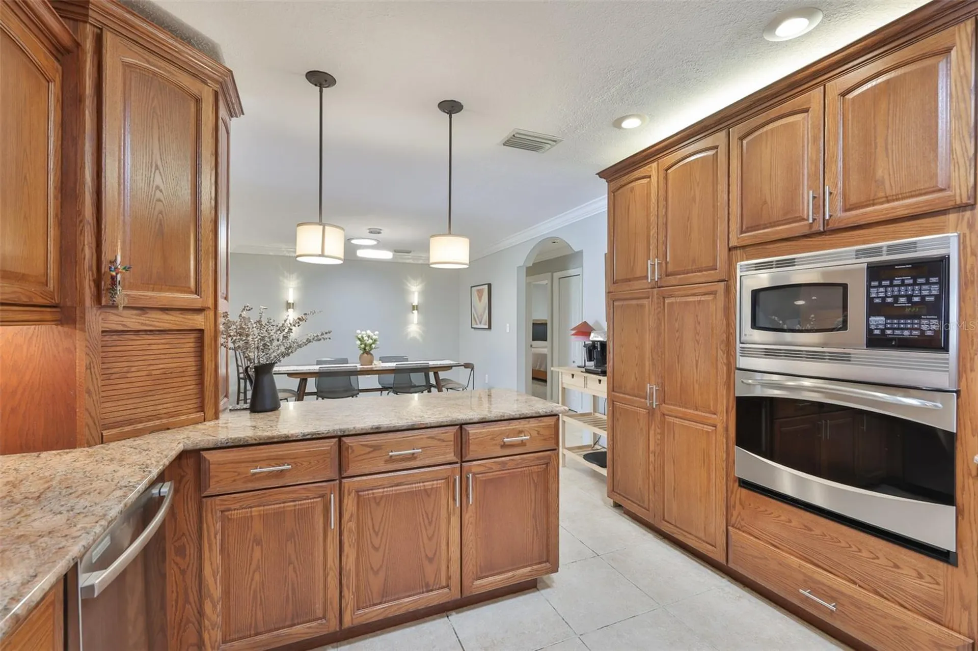 1311 Estatewood Drive Brandon FL 33510