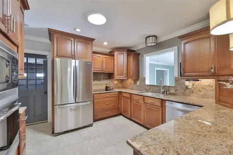 1311 Estatewood Drive Brandon FL 33510