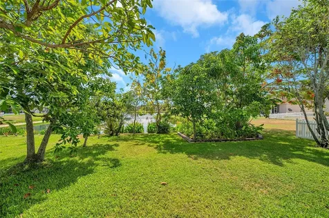 1915 Fruitridge Street Brandon FL 33510
