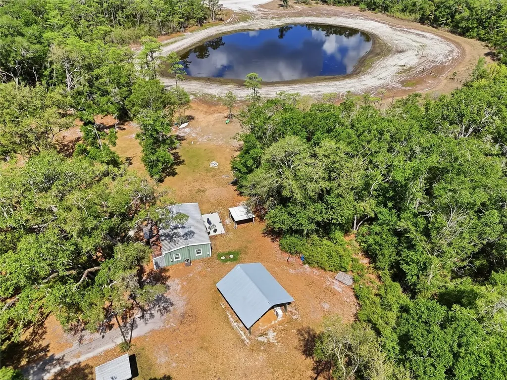 401 SE Falcon Road Branford FL 32008